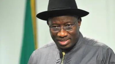 Goodluck Jonathan officialise sa candidature à la présidentielle