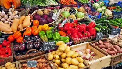 Les producteurs des Pyrénées-Orientales font la promotion des fruits et légumes d'été - France Bleu