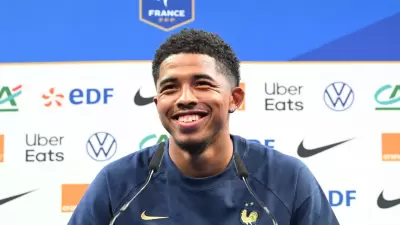 VIDEO : Les images énormes du bizutage de Wesley Fofana avec l'équipe de France